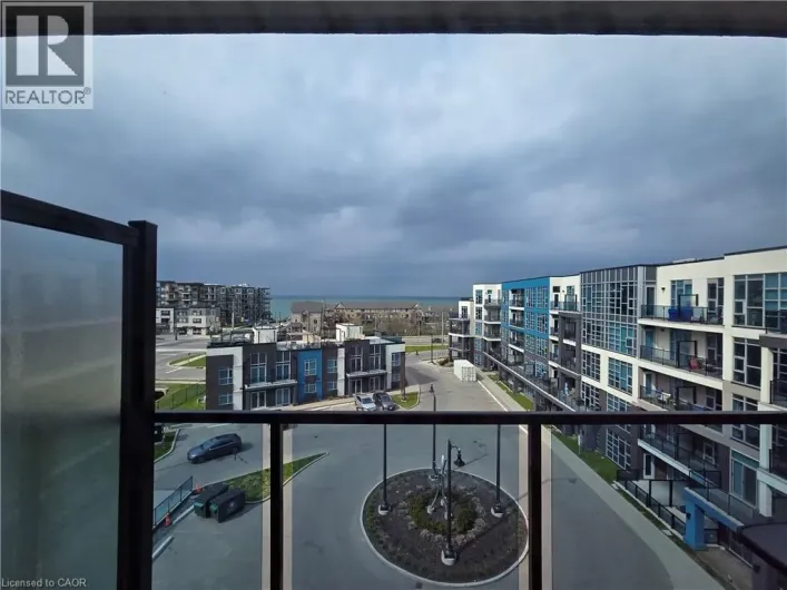 10 CONCORD Place Unit# 521, Grimsby