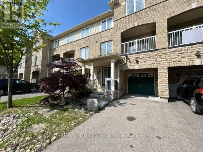 10 CULLCASTLE STREET W, Ajax