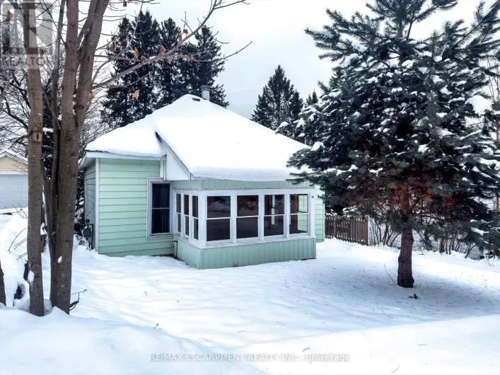 10 DUNCAN STREET E, Huntsville