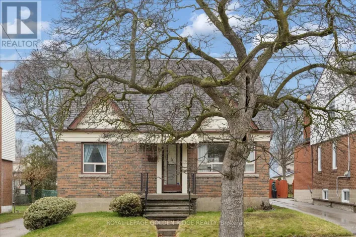 10 EASTGATE CRESCENT, Toronto