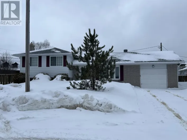 10 Eastgrove CT, Terrace bay