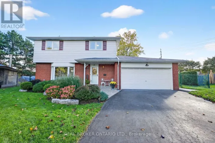 10 ESSEX PLACE, Brampton