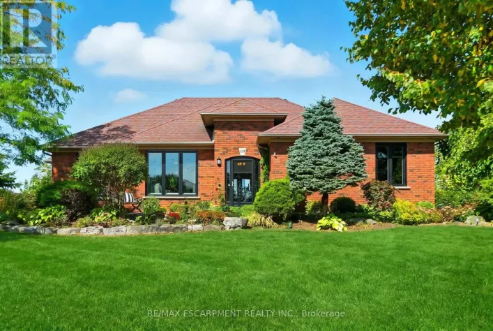 10 FEATHERSTONE AVENUE, Haldimand