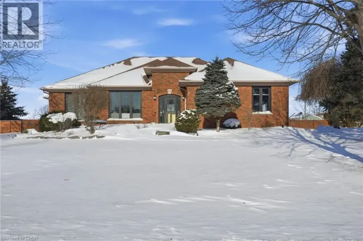 10 FEATHERSTONE Avenue, Selkirk