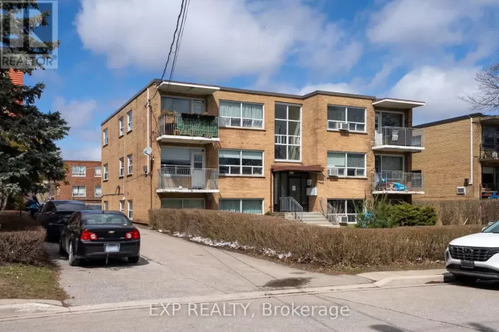 10 FRASERWOOD AVENUE, Toronto