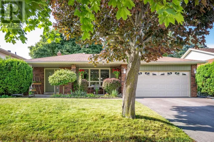 10 GRAND PLACE, Barrie