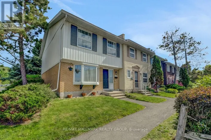 10 GREENBANK ROAD, Ottawa