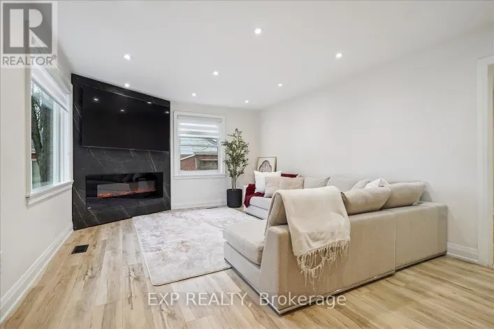 10 HAROLD STREET, Brampton