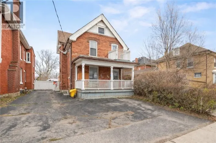 10 HENRIETTA Street, Brantford