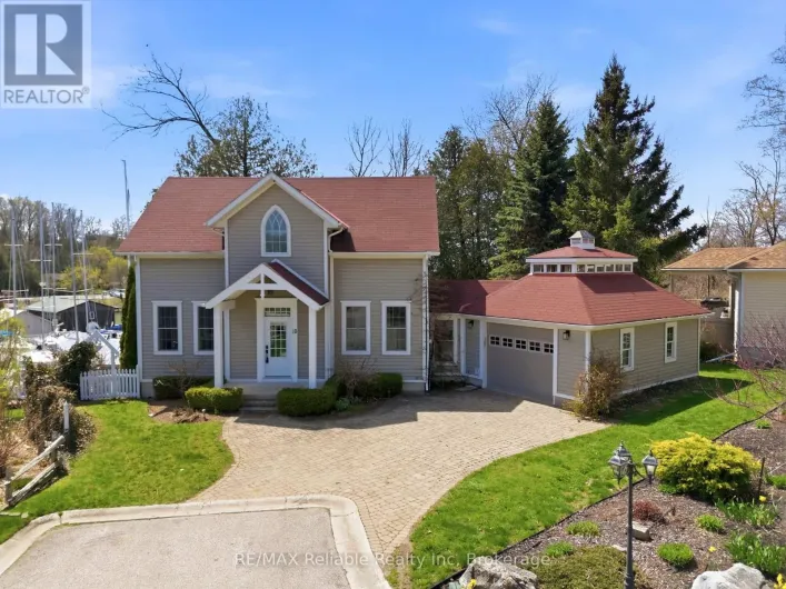 10 HIDDEN VALLEY LANE, Bluewater