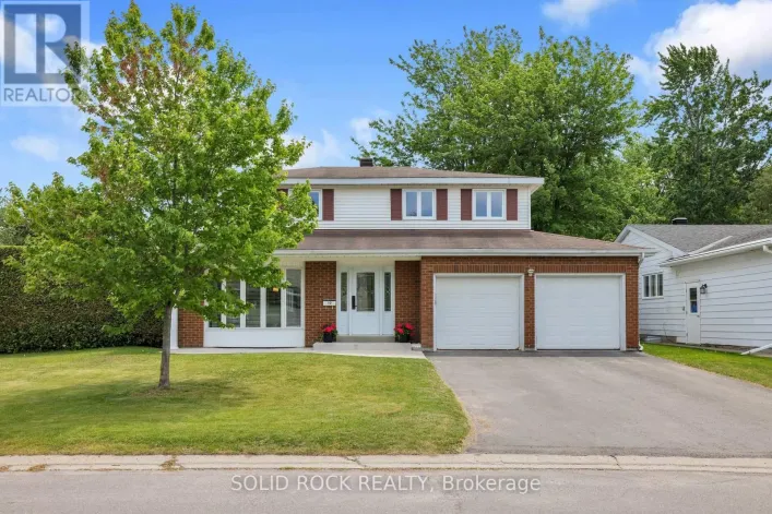 10 HIGHPARK CRESCENT, Ottawa