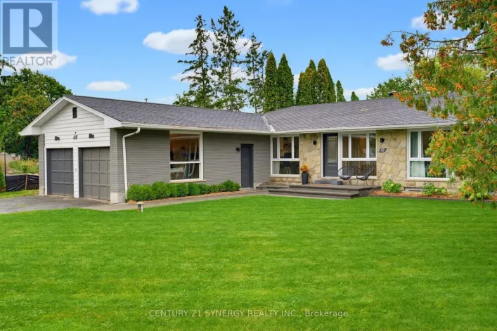 10 HONEY GABLES DRIVE, Ottawa