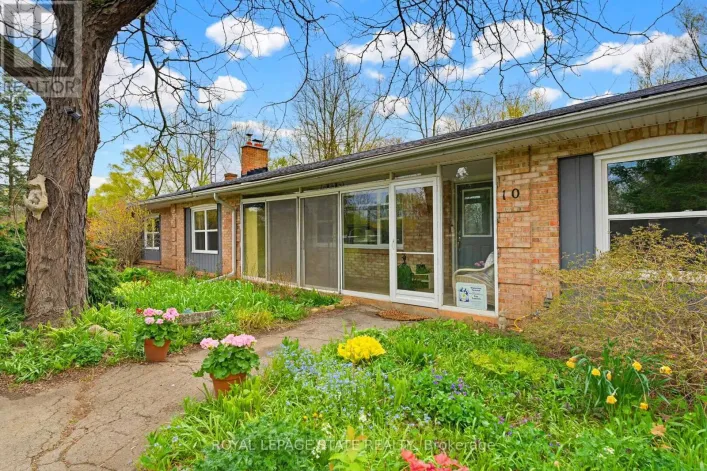 10 HUISMAN LANE, Hamilton