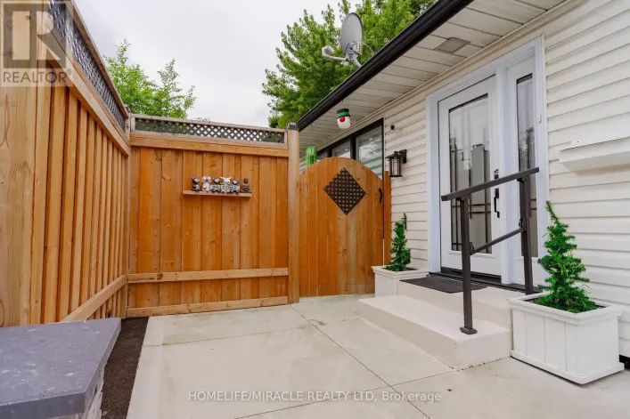 10 HUNTINGWOOD CRESCENT, Brampton