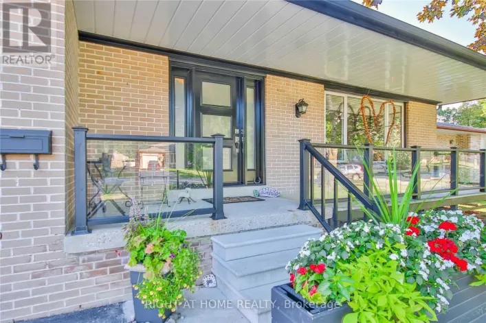 10 JACWIN DRIVE, Ajax