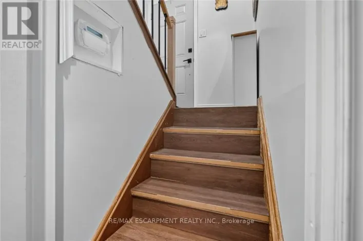 10 KRAFTY COURT, Hamilton