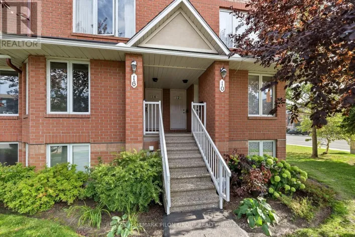 10 LAKEPOINTE DRIVE, Ottawa
