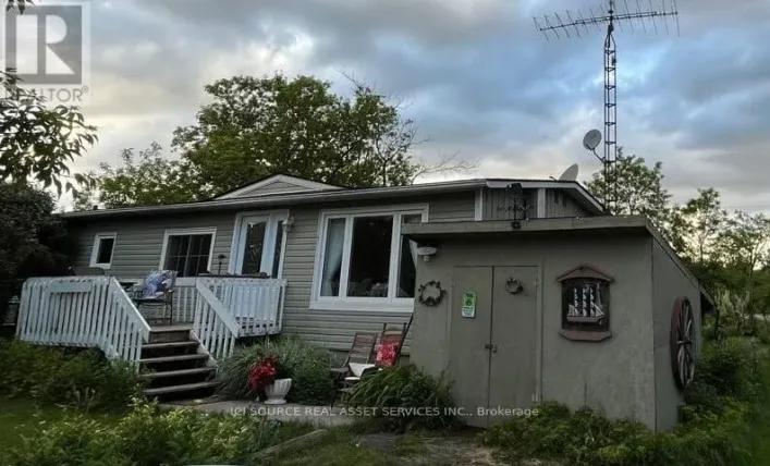 10 LAKESIDE DRIVE, Prince Edward County