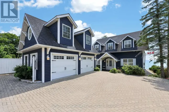 House for sale: 10 LUNDY LANE, Tiny