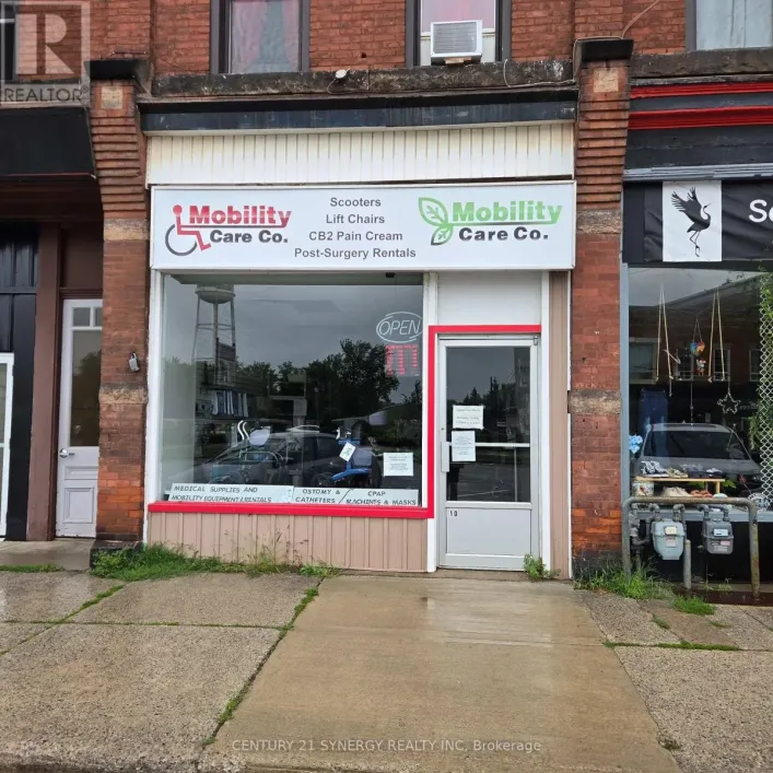10 MAIN STREET W, Smiths Falls