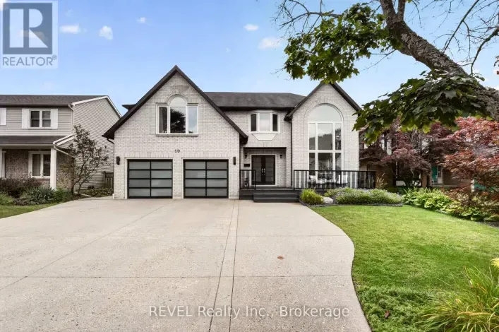 House for sale: 10 MEADOWBROOK LANE, Pelham