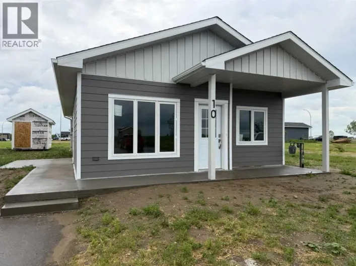 10 Meadows Way, Taber
