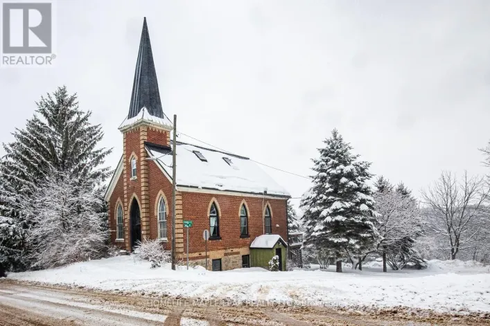 10 MILL STREET, Amaranth