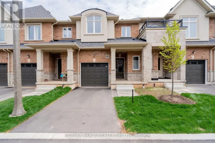 10 MOCKINGBIRD LANE, Hamilton