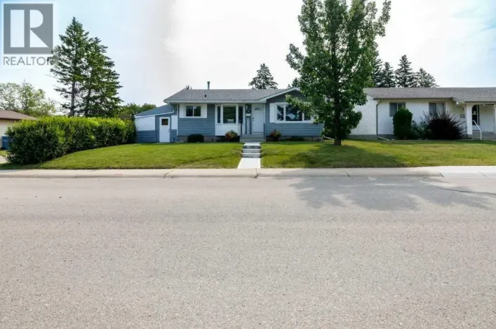 10 Odstone Green, Red Deer