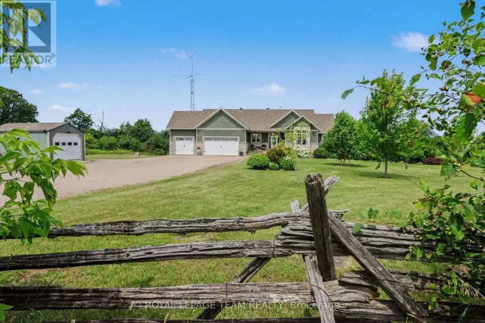 10 OLD KINGSTON ROAD, Rideau Lakes
