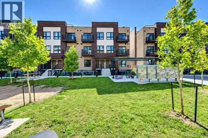 10 PALACE Street Unit# D16, Kitchener