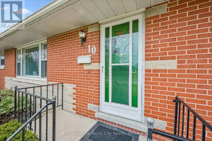 10 PAUL AVENUE, Guelph