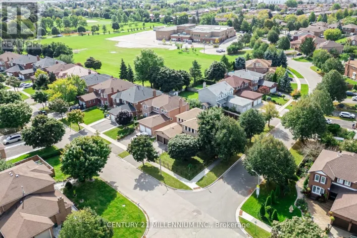 10 PHELPS DRIVE, Brampton