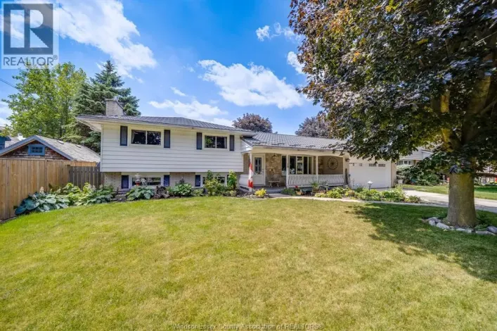 10 PHYLLIS AVENUE, Chatham