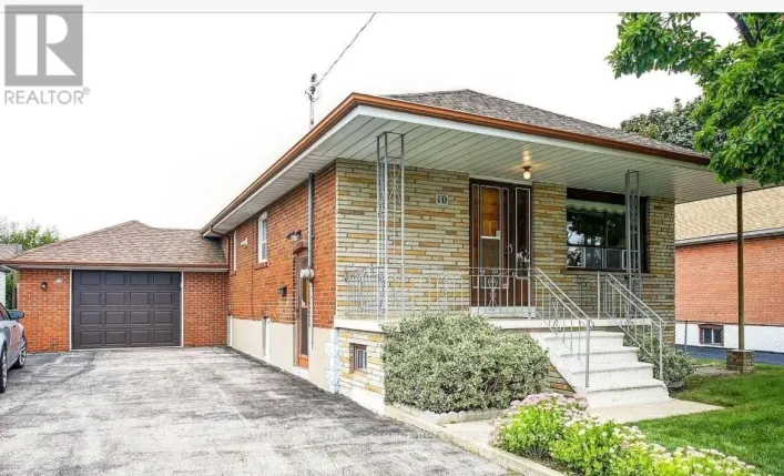 10 ROSEWOOD AVENUE, Toronto