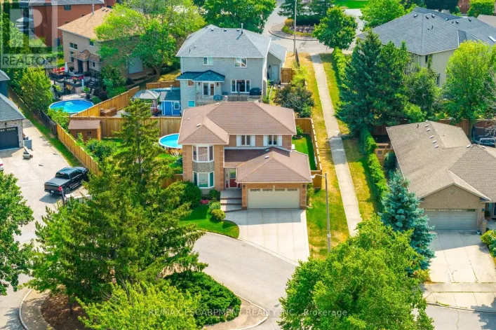 10 SHADOWDALE DRIVE, Hamilton