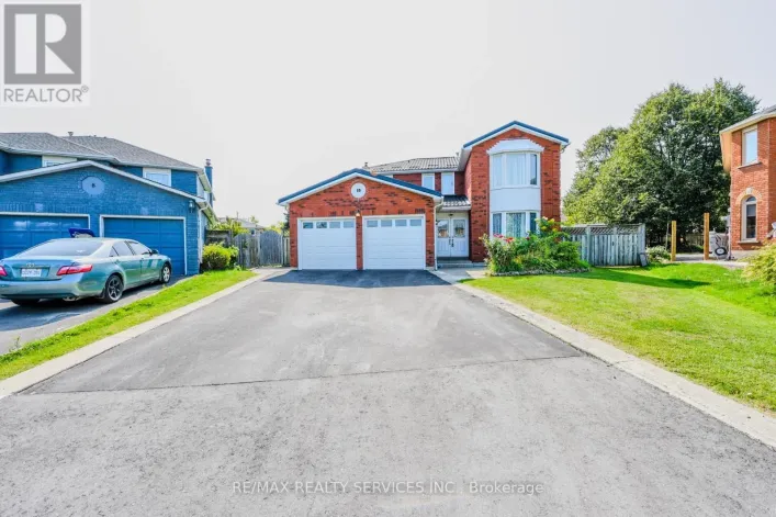 10 ST MARK PLACE, Brampton