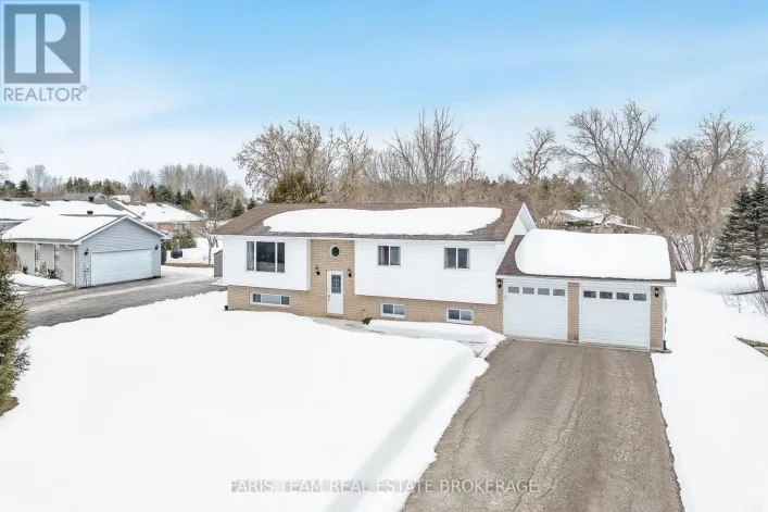 10 SURREY LANE, Clearview