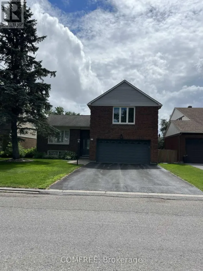 10 TROTTING WAY, Ottawa