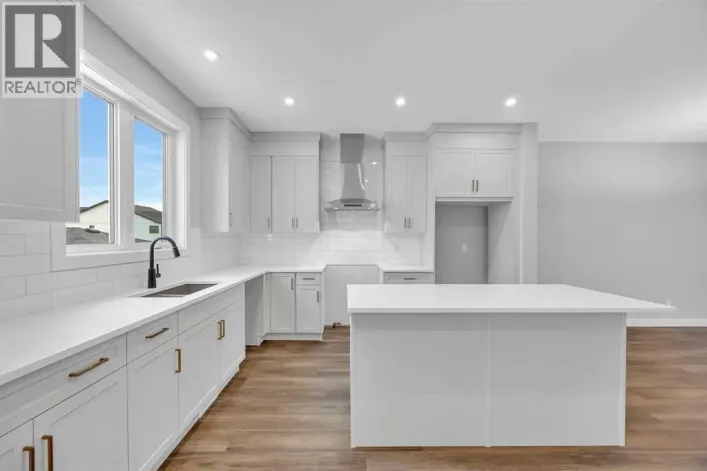 10 Versant Path SW, Calgary