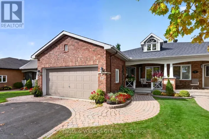 House for sale: 10 WATERTHRUSH CRESCENT, Ottawa