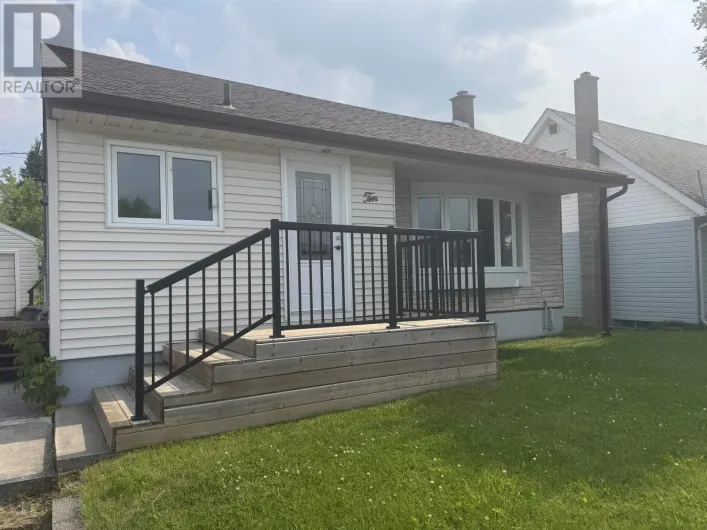 10 Wenonah DR, Manitouwadge