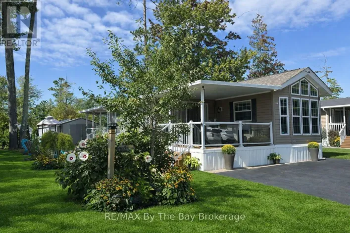 10 WHITE PINES TRAIL, Wasaga Beach