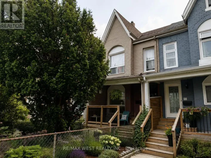 House for sale: 10 WILTSHIRE AVENUE, Toronto
