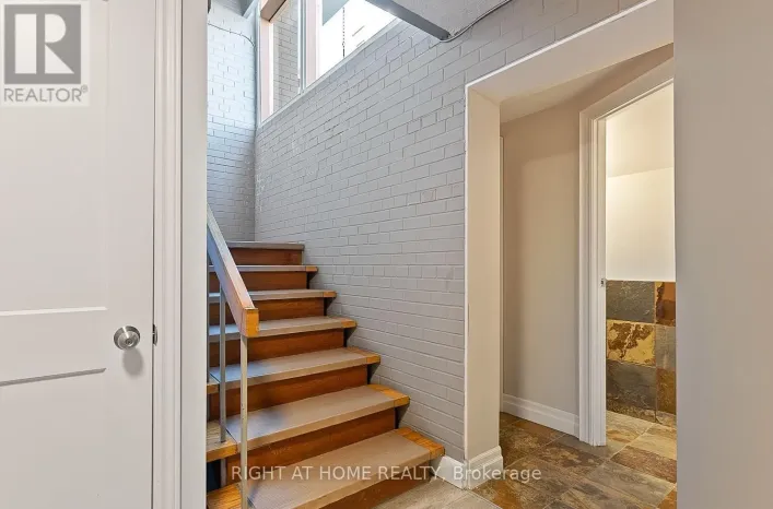 100 - 20 STAVEBANK ROAD, Mississauga