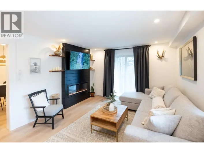 100 2021 KAREN CRESCENT, Whistler