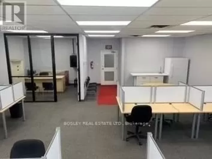 100 - 4283 VILLAGE CENTRE COURT, Mississauga