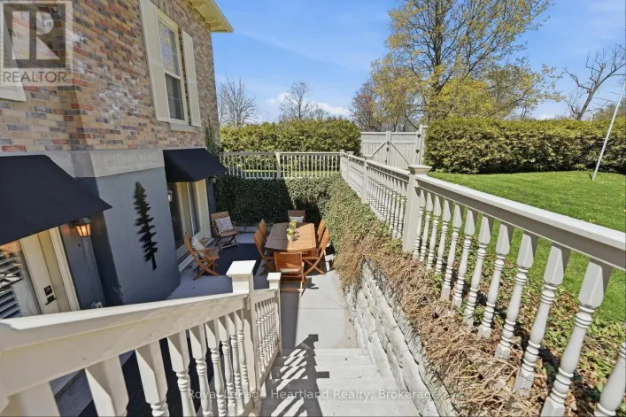 100 - 5 COBOURG STREET, Goderich)