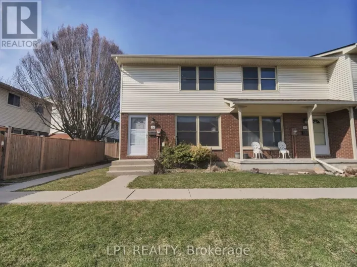 100 - 51 SHOLTO DRIVE, London South