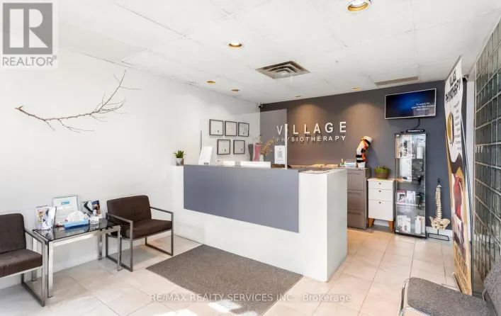 #100 - 57 VILLAGE CENTRE PLACE, Mississauga
